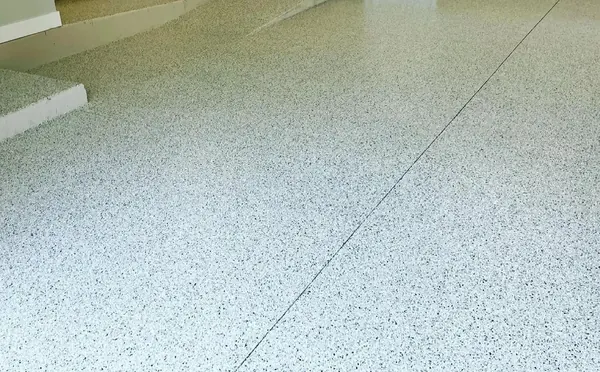 Garage light gray flake epoxy floor